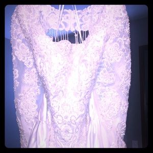 Exquisite Wedding Dress
